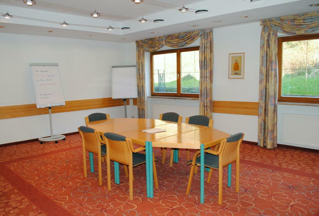 Hotel-Landpension Postwirt Kirchensittenbach Екстер'єр фото